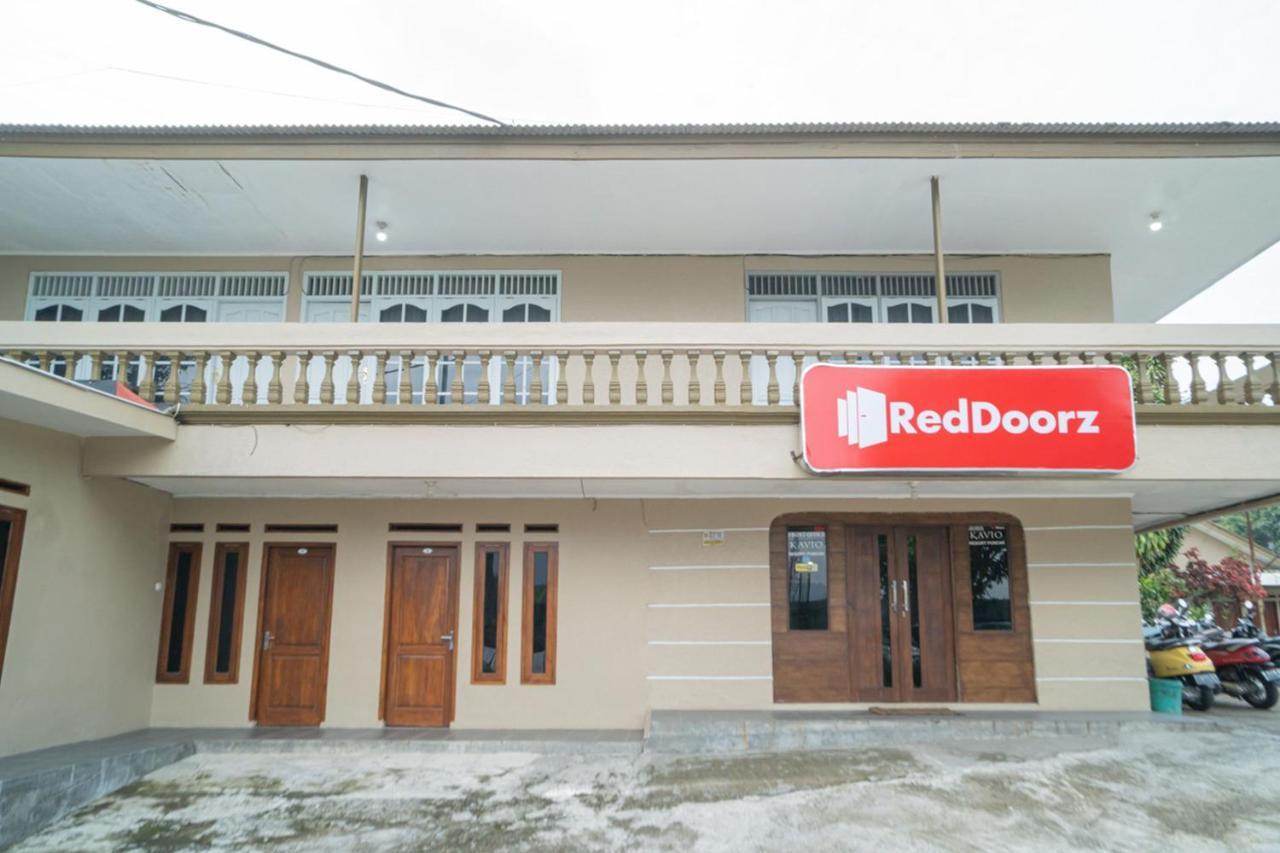 Hotel Reddoorz Near Taman Safari 2 Bogor Exterior foto